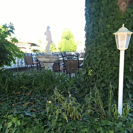 Zschirnsteinbaude 3*