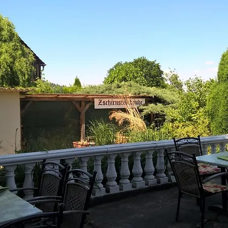 Zschirnsteinbaude Guest house Kleingiesshubel