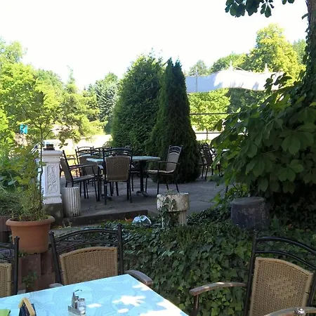 Zschirnsteinbaude Guest house Kleingiesshubel
