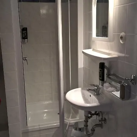 Zschirnsteinbaude 3*