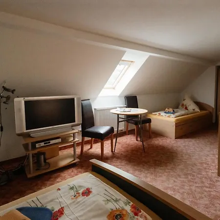 Gæstehus Zschirnsteinbaude 3*